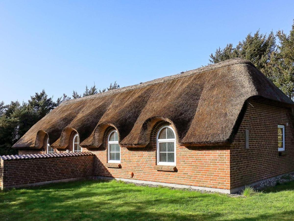 Three-Bedroom Holiday Home In Lokken 1 Kültér fotó