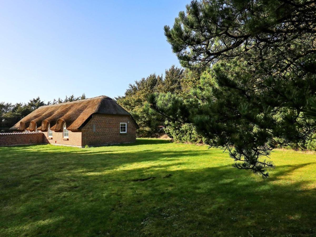 Three-Bedroom Holiday Home In Lokken 1 Kültér fotó